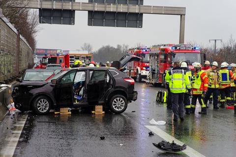 Frau Nach Falschfahrer-Unfall Auf Der A5 In Lebensgefahr